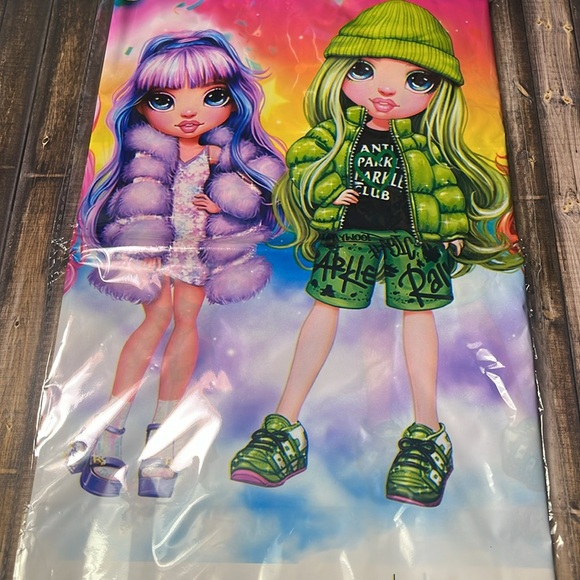 5for$10 Rainbow High Doll Birthday Party Supply Table cover And Paper Plates NWT - Picture 4 of 5